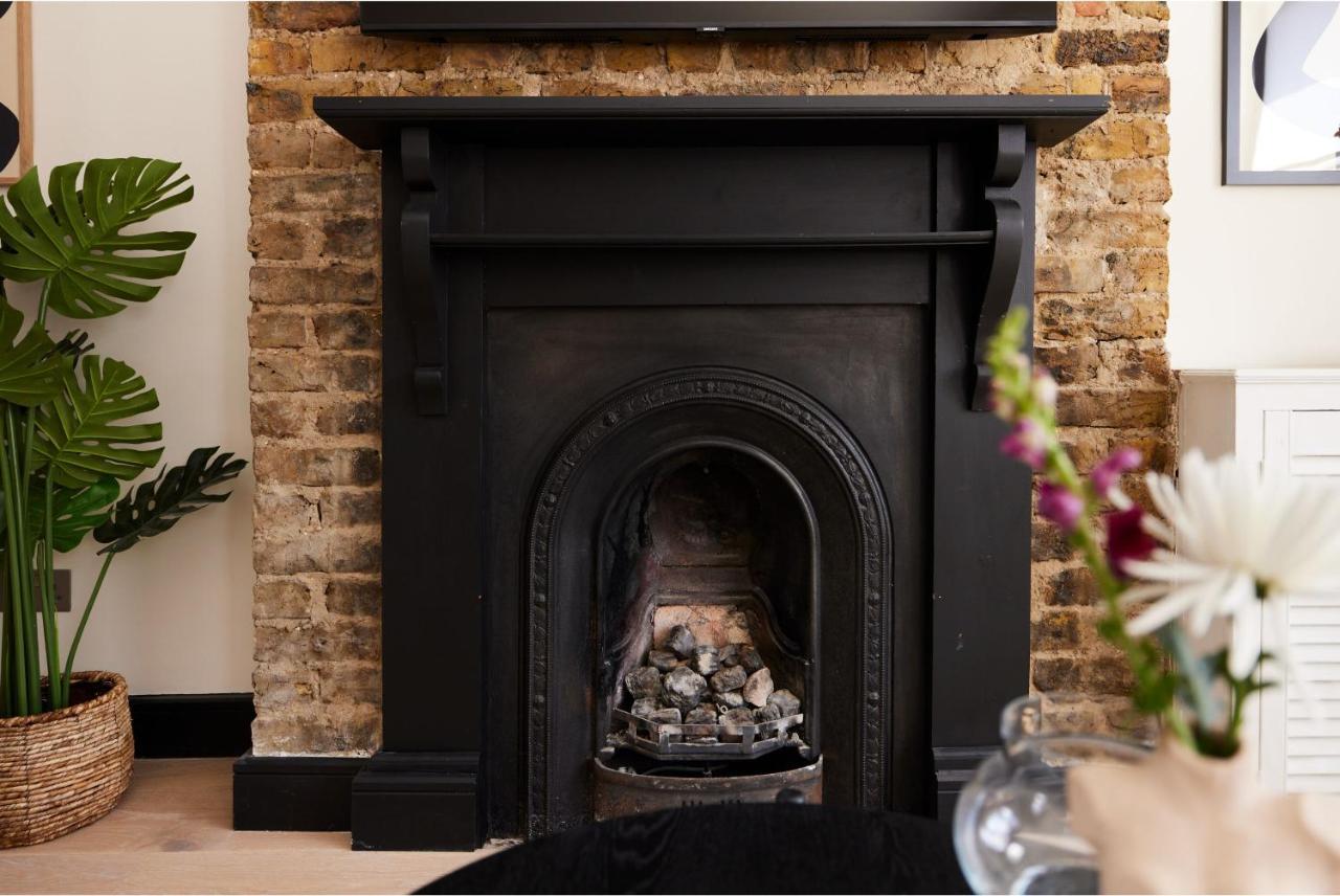 The Battersea Crib - Dazzling 3bdr Flat With Garden Appartamento