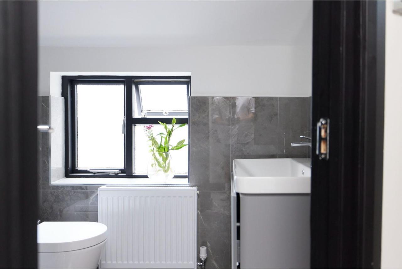The Battersea Crib - Dazzling 3bdr Flat With Garden Londra